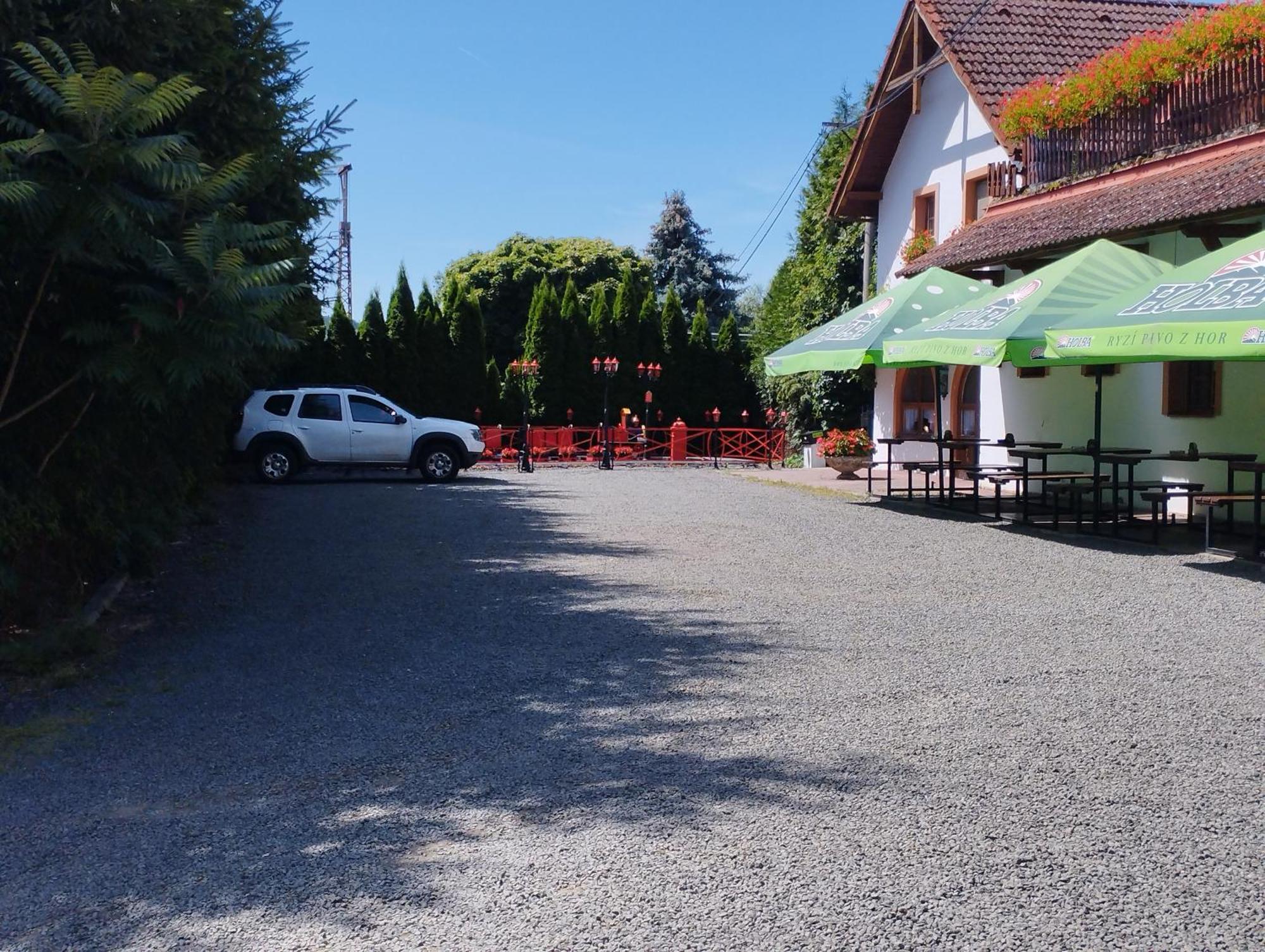 Penzion Restaurace U Helferu Libuň Eksteriør billede